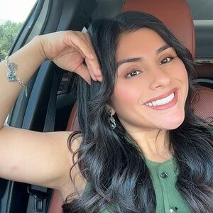 Meet your Posher, Monica